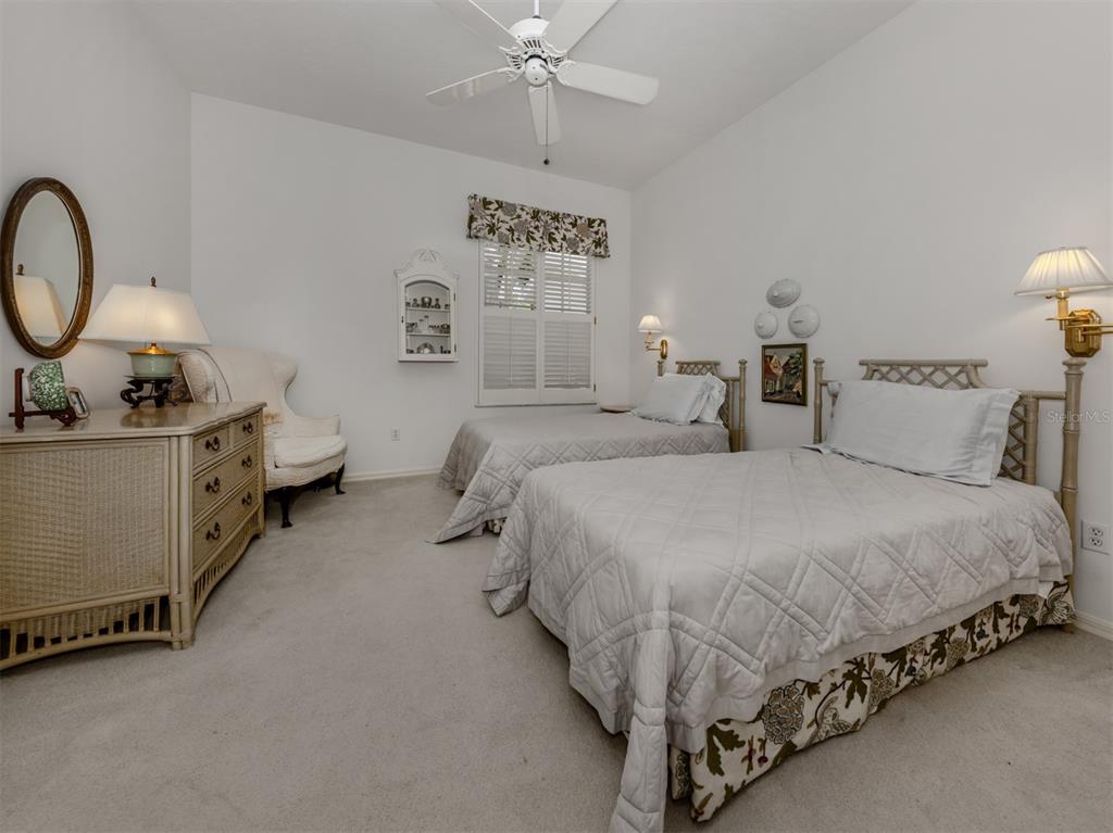 553 Fallbrook Drive Venice, FL 34292 - Photo 18 of 65