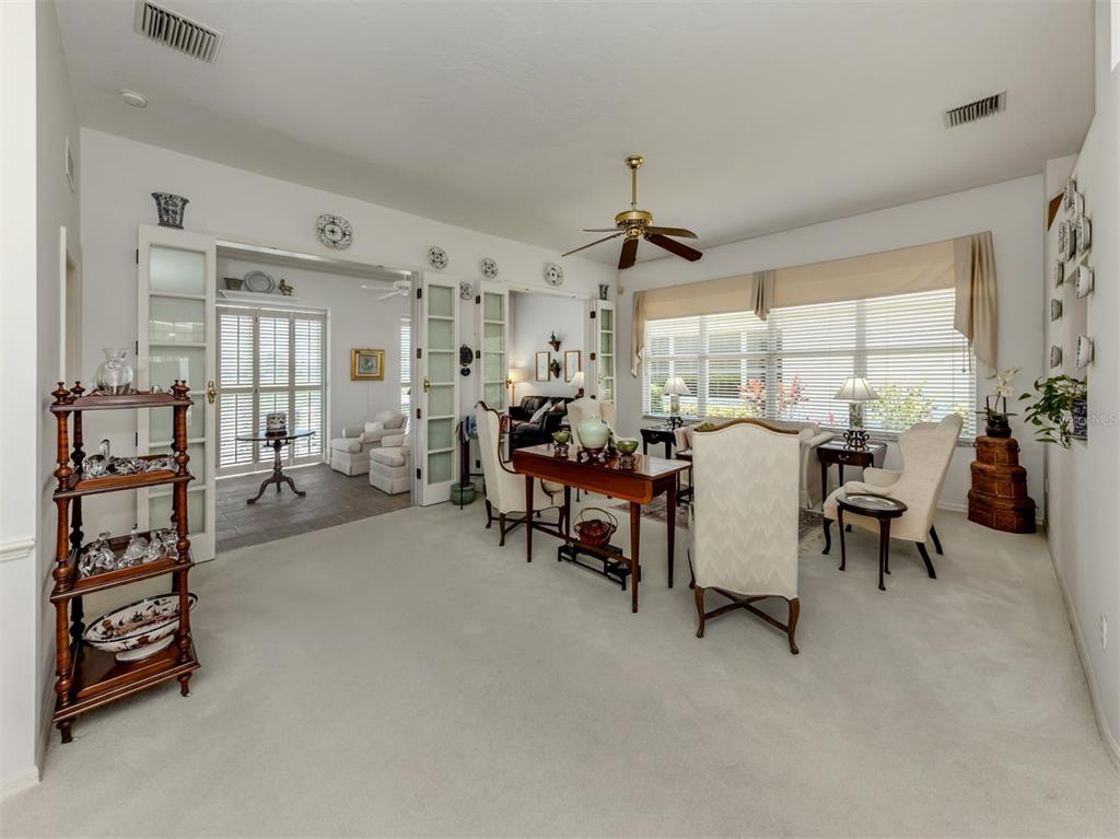 553 Fallbrook Drive Venice, FL 34292 - Photo 5 of 65