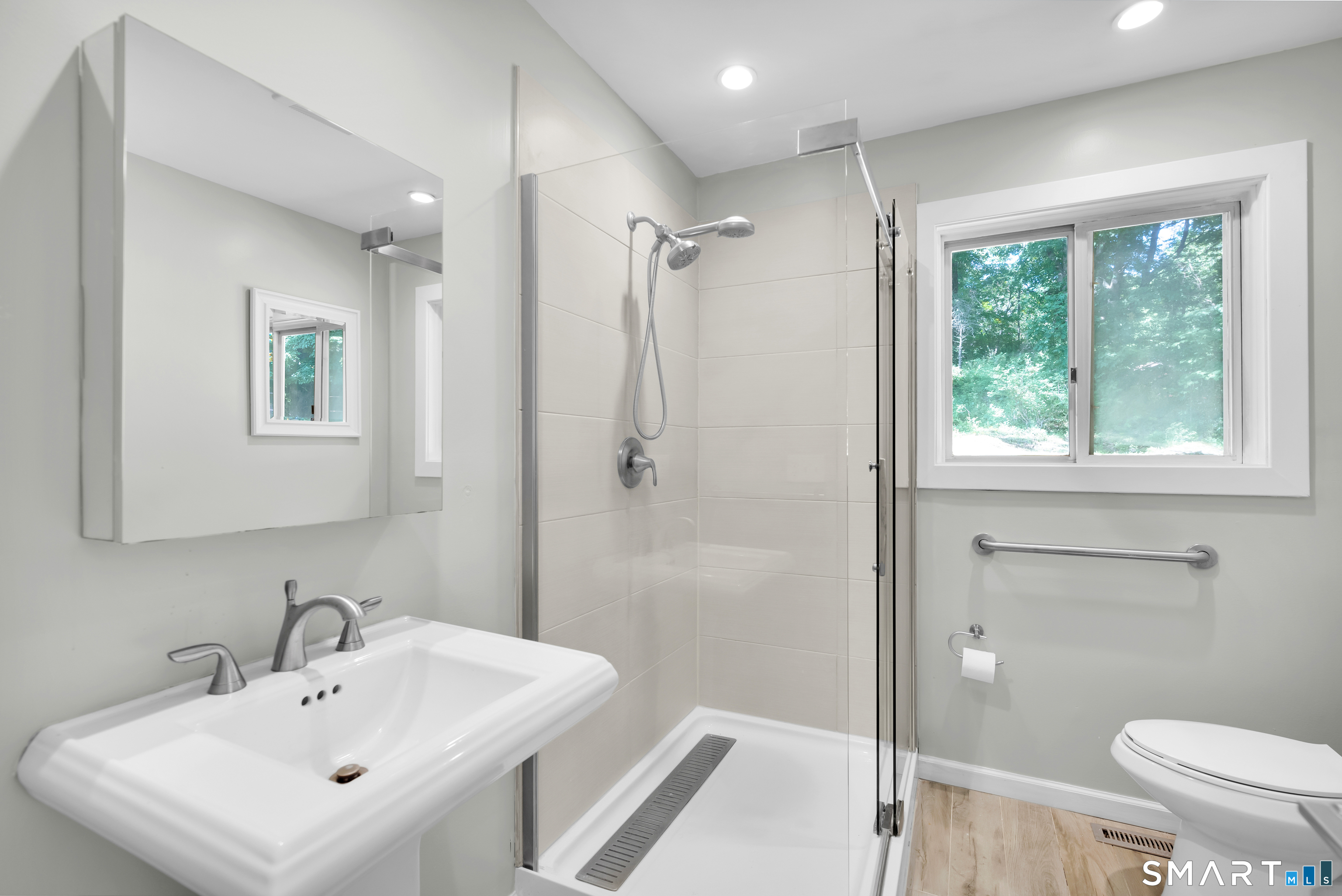450 Danbury Road Wilton, CT 06897 - Photo 15 of 21 Gallery Image 15