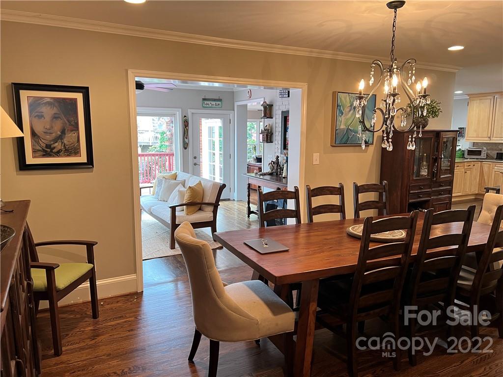2435 Hatherly Road Charlotte, NC 28209 - Photo 3 of 11 Gallery Image 3