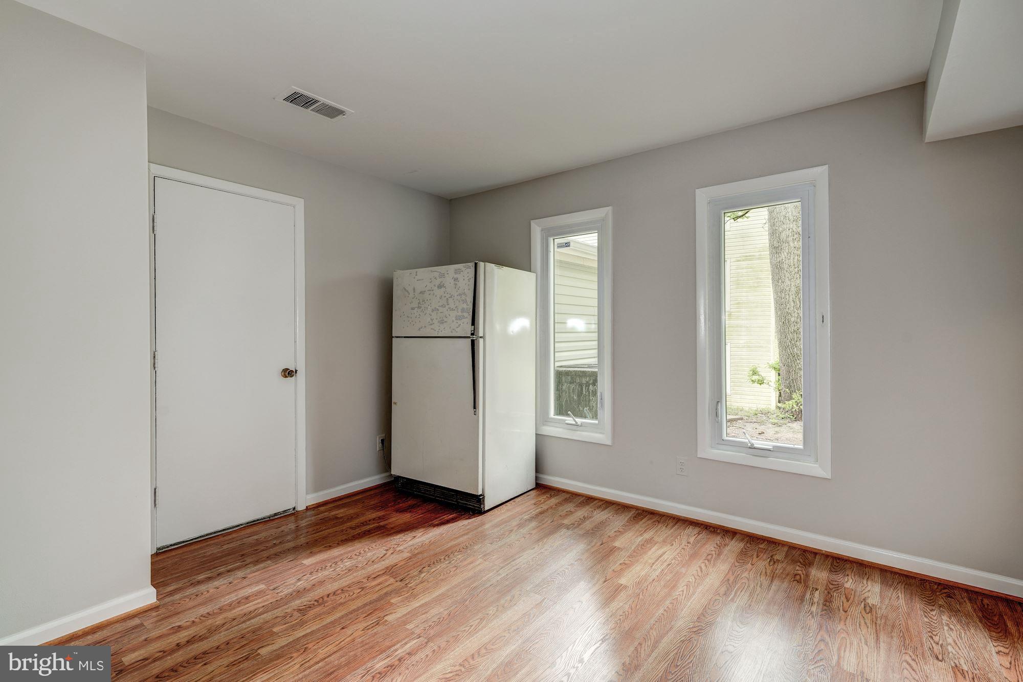 2013 Dundee Road Rockville, MD 20850 - Photo 19 of 31 Large bonus/ mud room w entrance to garage