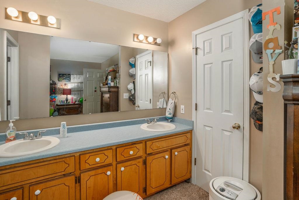 1215 Chumley Road Woodruff, SC 29388 - Photo 18 of 40