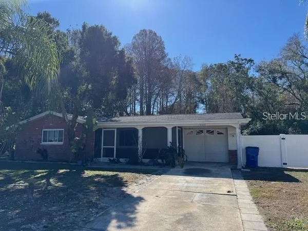 $2,100 | 7235 Redbud Court, New Port Richey, FL 34653