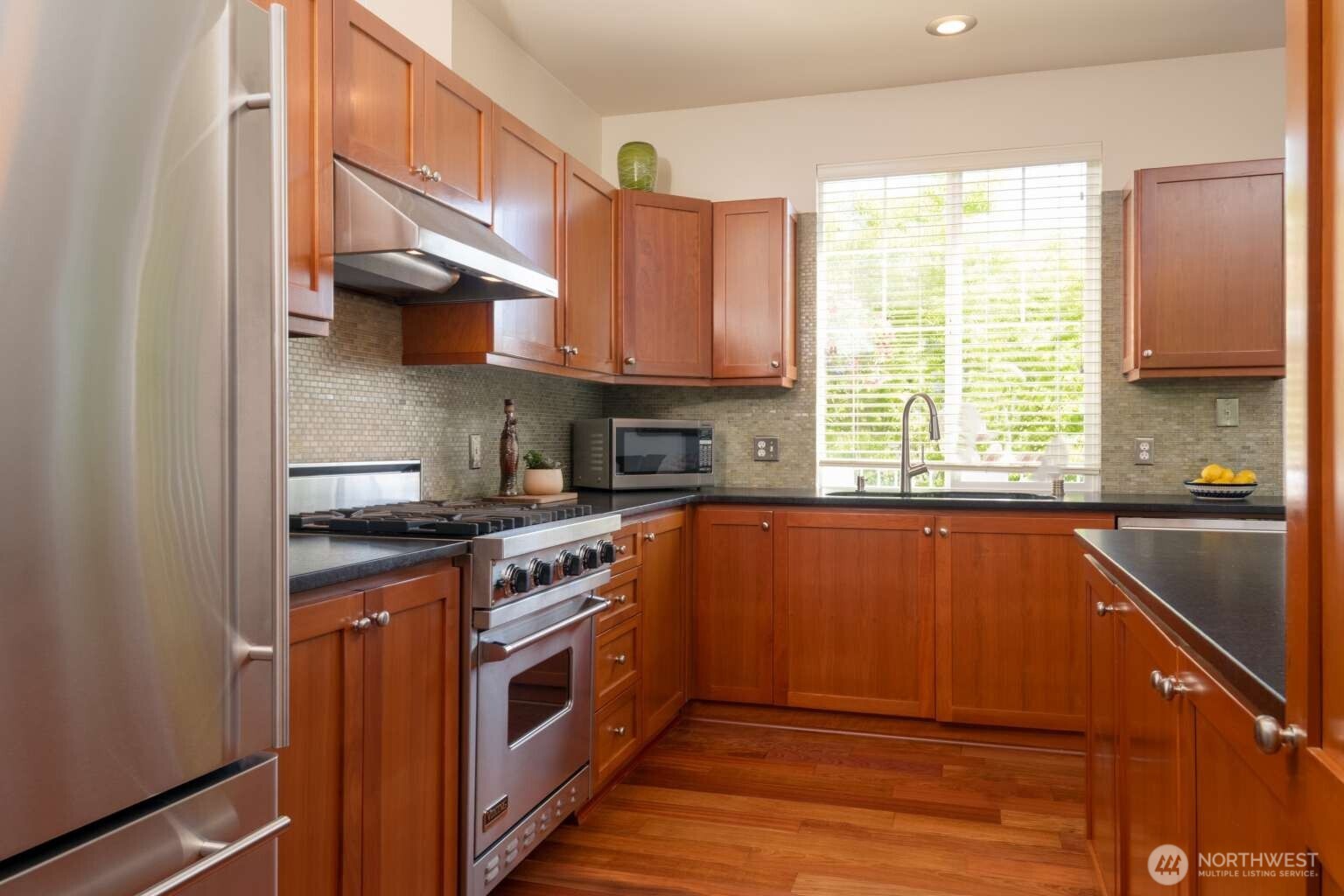 6117 South 232nd Street Kent, WA 98032 - Photo 4 of 37