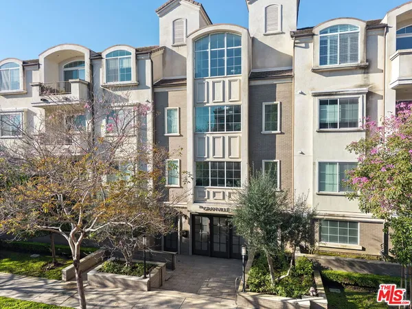 $5,900 | 1625 Granville Avenue, Unit 301, Los Angeles, CA 90025