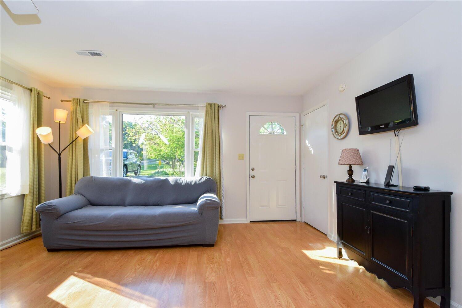 850 North Mill Road Salem, VA 24153 - Photo 2 of 28 02-850 North Mill-2