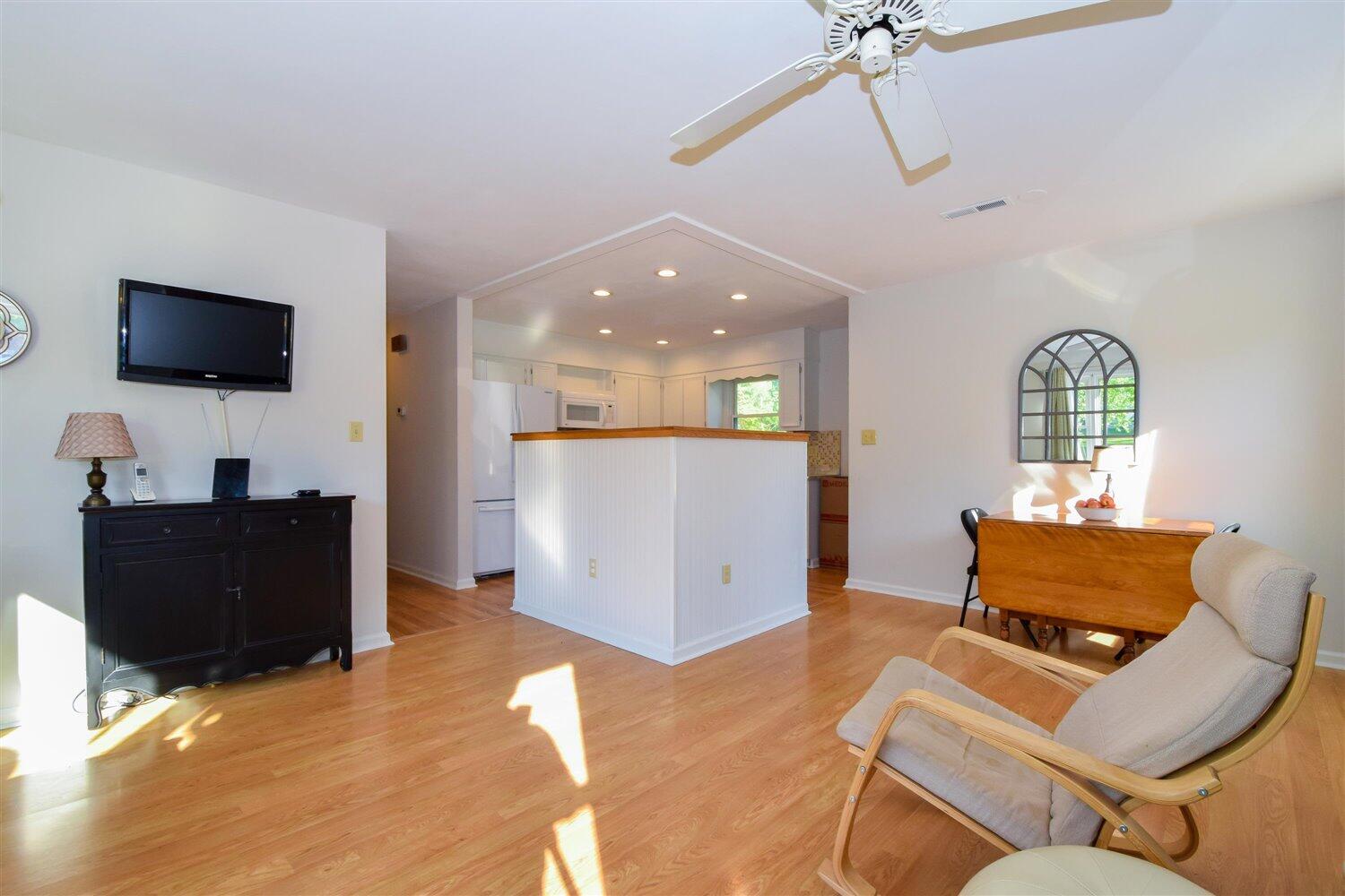 850 North Mill Road Salem, VA 24153 - Photo 4 of 28 04-850 North Mill-4