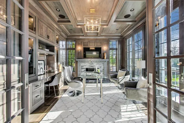 a picture of a bathroom