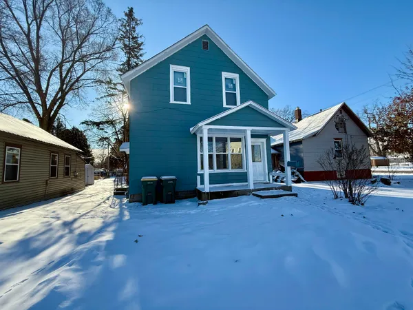 $159,900 | 104 Lake Street, Marinette, WI 54143