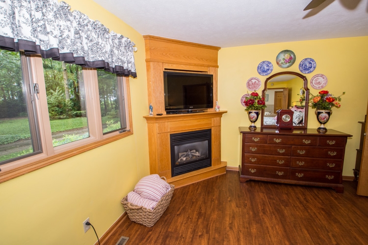 52894 Beech Road Granger, IN 46530 - Photo 17 of 36 Gallery Image 17