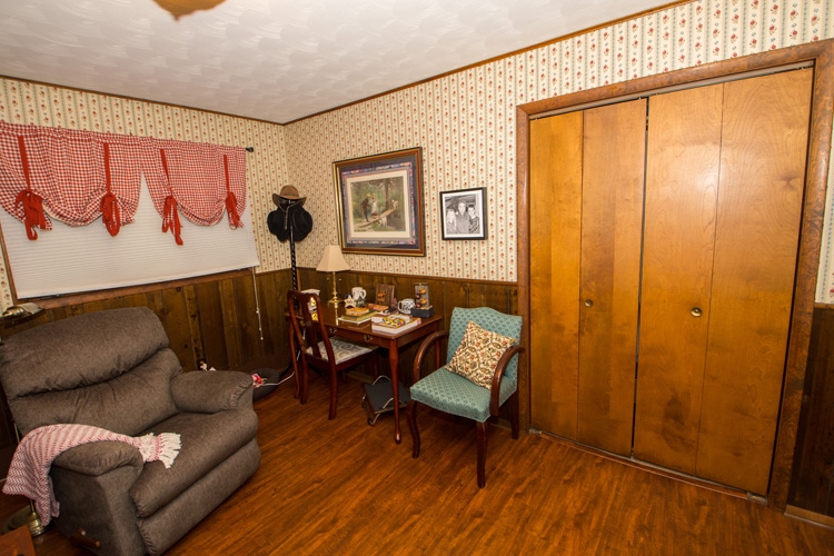 52894 Beech Road Granger, IN 46530 - Photo 21 of 36 Gallery Image 21
