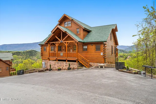 $1,225,000 | 2722 Mountain Preserve Drive, Sevierville, TN 37862