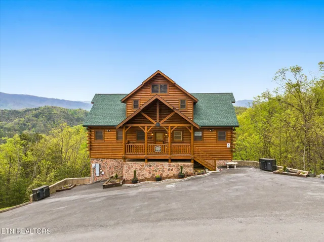 $1,225,000 | 2722 Mountain Preserve Drive, Sevierville, TN 37862