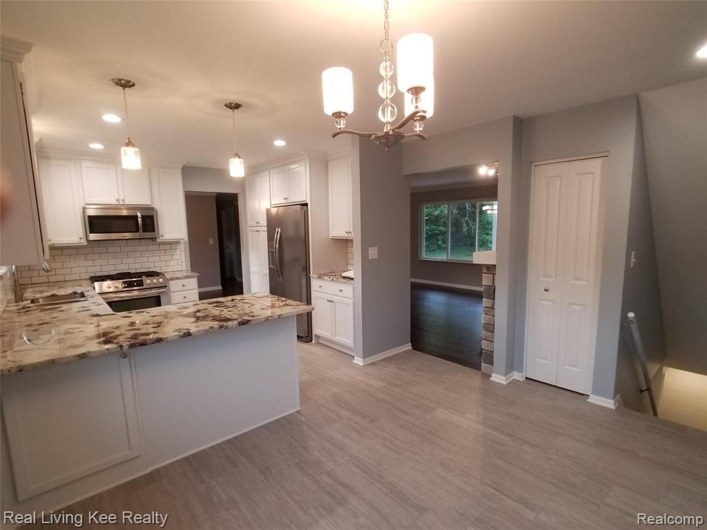 4155 Curtis Road Leonard, MI 48367 - Photo 4 of 11