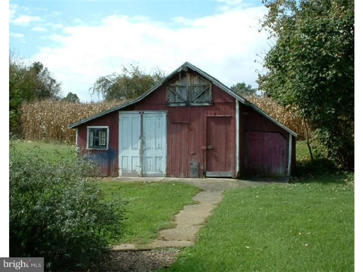 2617 Orefield Road Allentown, PA 18104 - Photo 22 of 22 Storage Shed