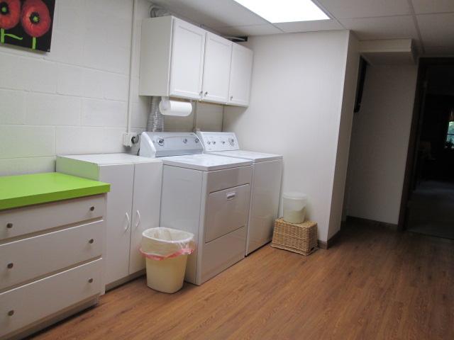 117 Hickory Hills Road Tullahoma, TN 37388 - Photo 12 of 20 Large laundry room could also be used as a sewing or craft room.