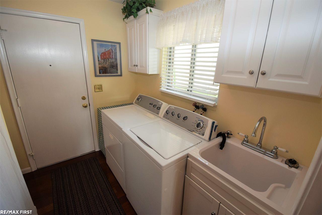 4575 Pointe Tremble Road Algonac, MI 48001 - Photo 47 of 58 50025015-46.JPG