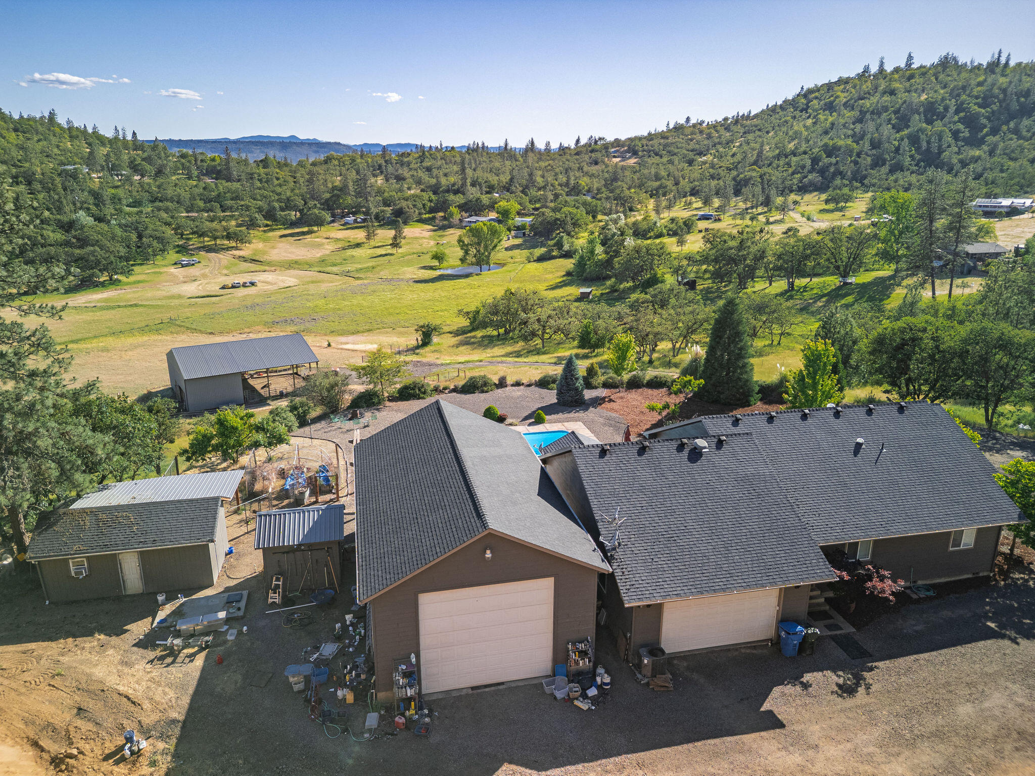 158 Rockingham Circle Eagle Point, OR 97524 - Photo 33 of 58 HD-30