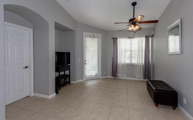 3019 Laurel Ridge Circle Riviera Beach, FL 33404 - Photo 6 of 12 Main2