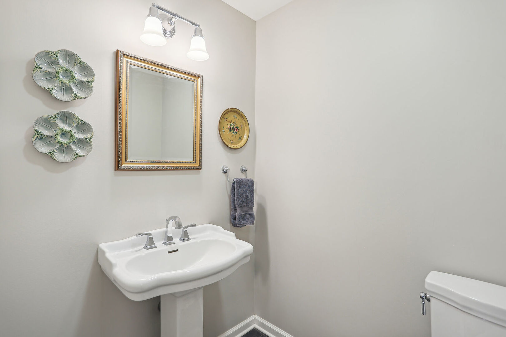 2711 North Salisbury Court Champaign, IL 61821 - Photo 23 of 42 a bathroom with a sink and a mirror