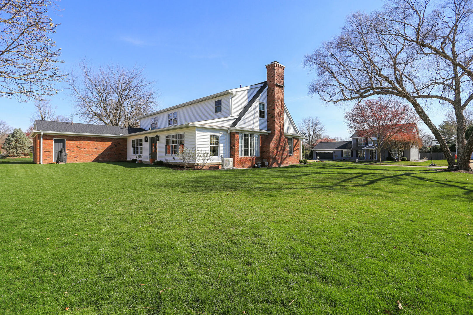 2711 North Salisbury Court Champaign, IL 61821 - Photo 42 of 42 a view of a house with a big yard
