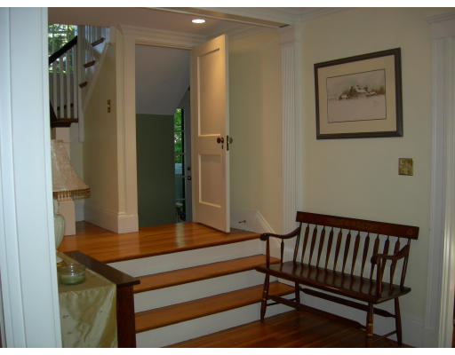 33 Windermere Road Newton, MA 02466 - Photo 4 of 16
