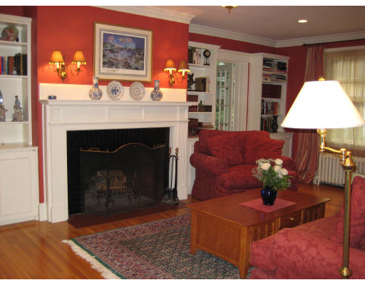 33 Windermere Road Newton, MA 02466 - Photo 7 of 16