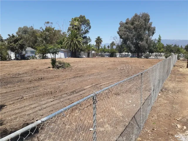 $299,900 | 0 Velarde, San Bernardino, CA 92405