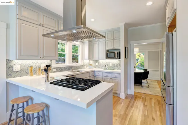 $1,898,000 | 155 Arbor Drive, Piedmont, CA 94610