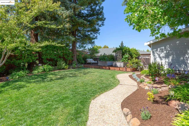 $1,898,000 | 155 Arbor Drive, Piedmont, CA 94610
