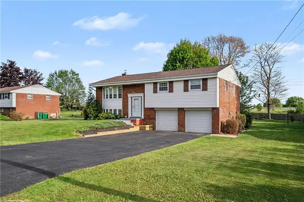 $290,000 | 156 Westwood Manor, Butler, PA 16001