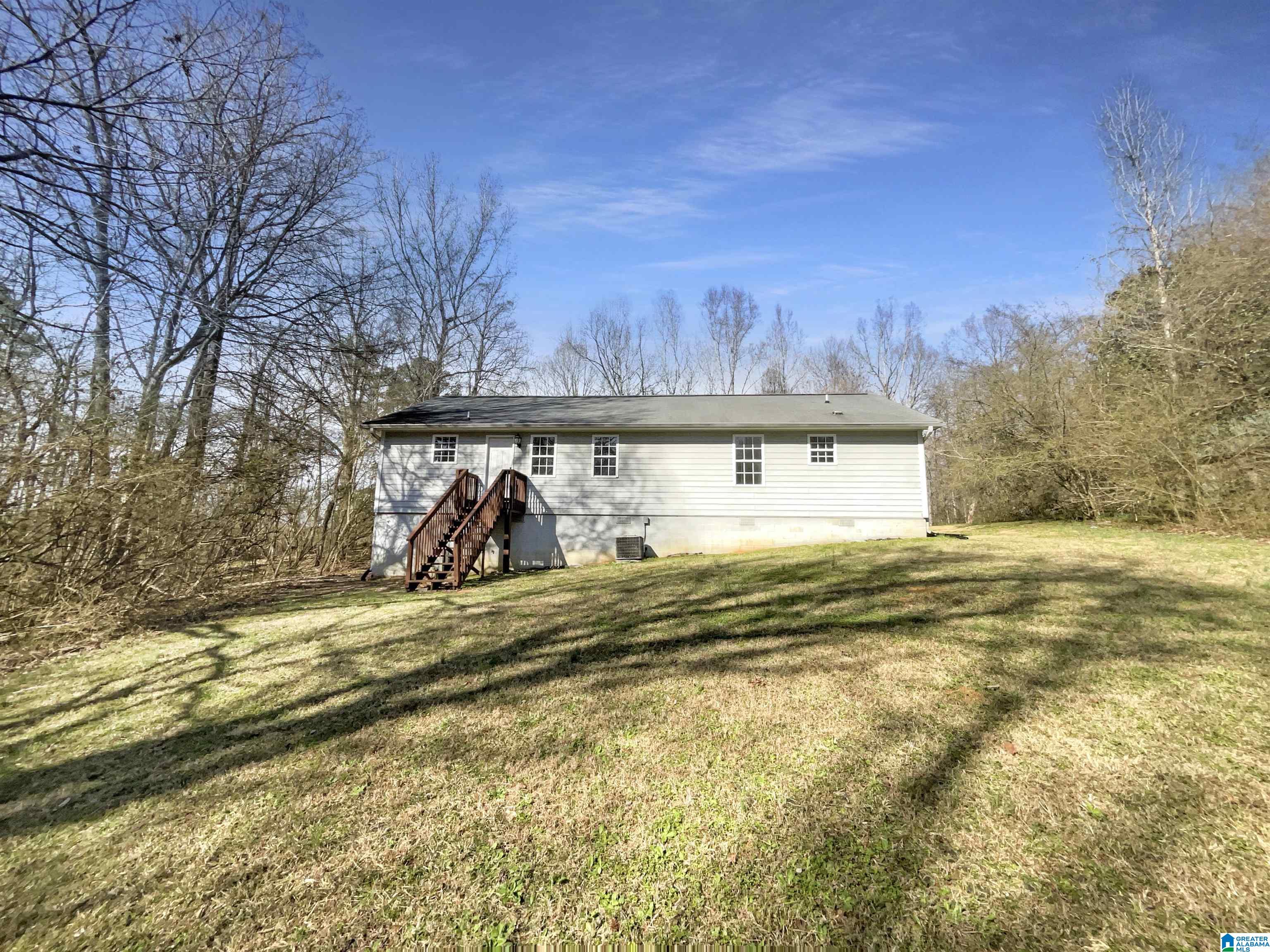 1051 Cherry Lane Adamsville, AL 35005 - Photo 8 of 21
