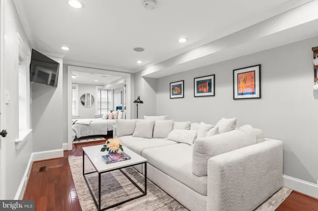 $5,900 | 123 South Fayette Street, Alexandria, VA 22314