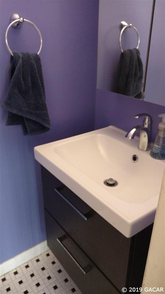 6276 Southwest 8th Place Gainesville, FL 32607 - Photo 10 of 19 Gallery Image 10