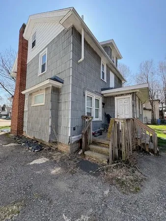$149,000 | 1006 South Pennsylvania Avenue, Lansing, MI 48912