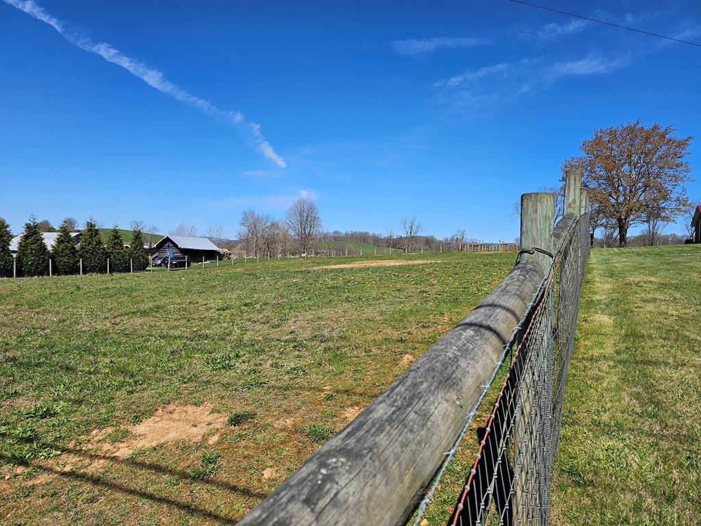 2485 Riverside Road Marion, VA 24354 - Photo 7 of 44 Gallery Image 7