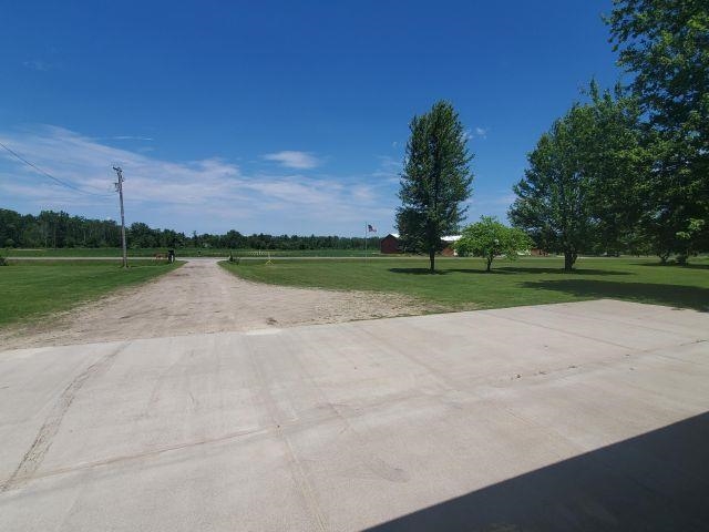 965 Saganing Road Bentley, MI 48613 - Photo 3 of 22 1947582-aaf3bba2-10bc-46d0-abaf-d4f50afb3bfe.JPG