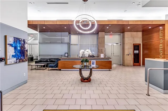 $3,200 | 301 Fifth Avenue, Unit 511, Pittsburgh, PA 15222