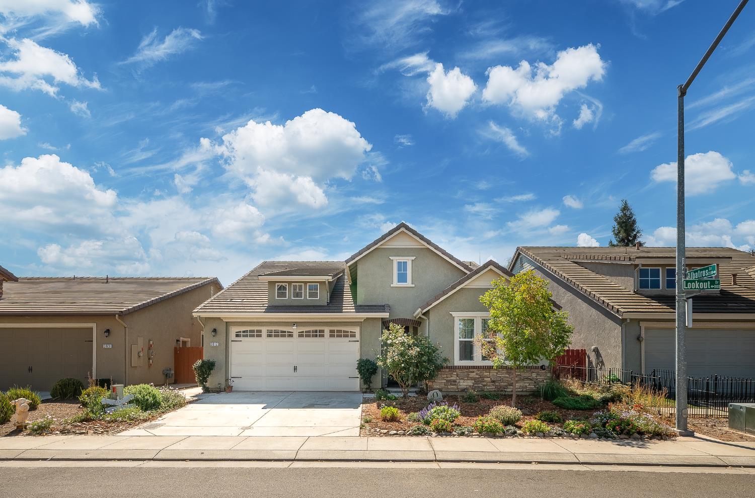 3812 Lookout Drive Modesto, CA 95355 - Photo 2 of 54