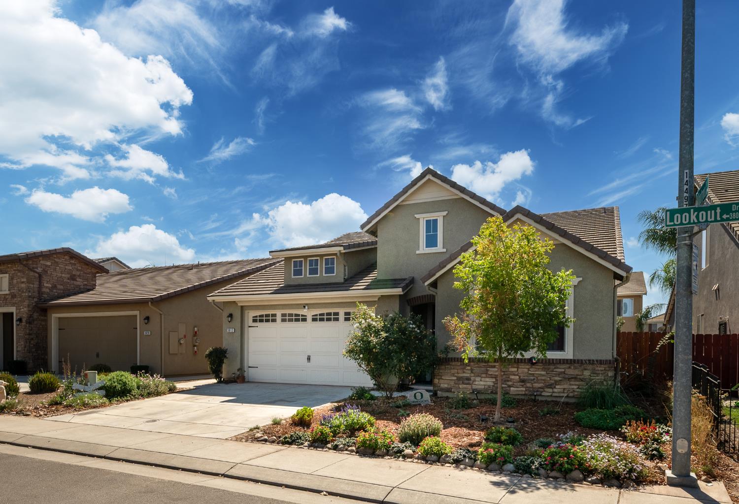 3812 Lookout Drive Modesto, CA 95355 - Photo 4 of 54