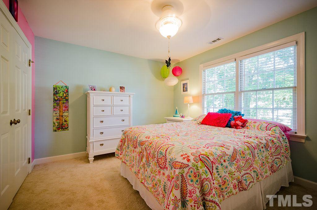 8212 Pepperidge Court Raleigh, NC 27615 - Photo 18 of 25 Gallery Image 18