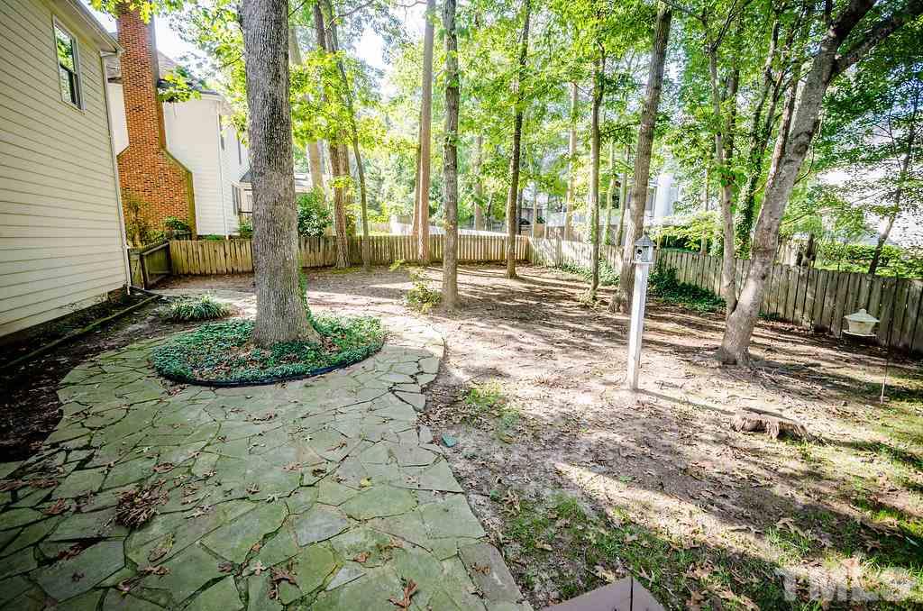 8212 Pepperidge Court Raleigh, NC 27615 - Photo 21 of 25 Gallery Image 21