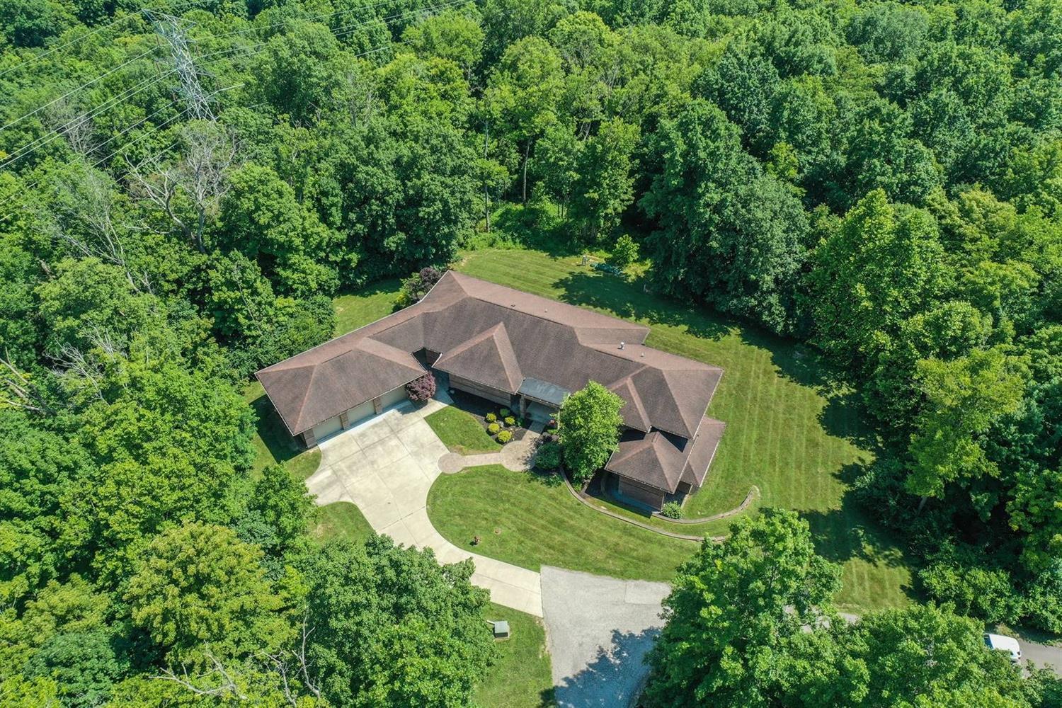 942 Golden Path Cincinnati, OH 45245 - Photo 47 of 50