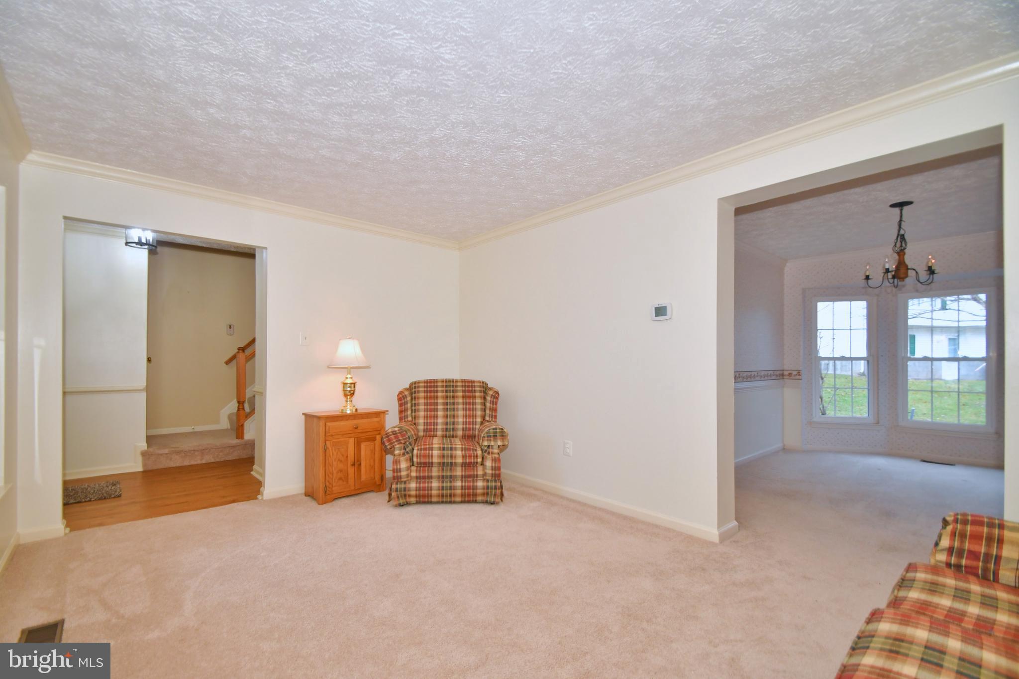 8715 Ridgelys Choice Drive Baltimore, MD 21236 - Photo 6 of 24 Living room