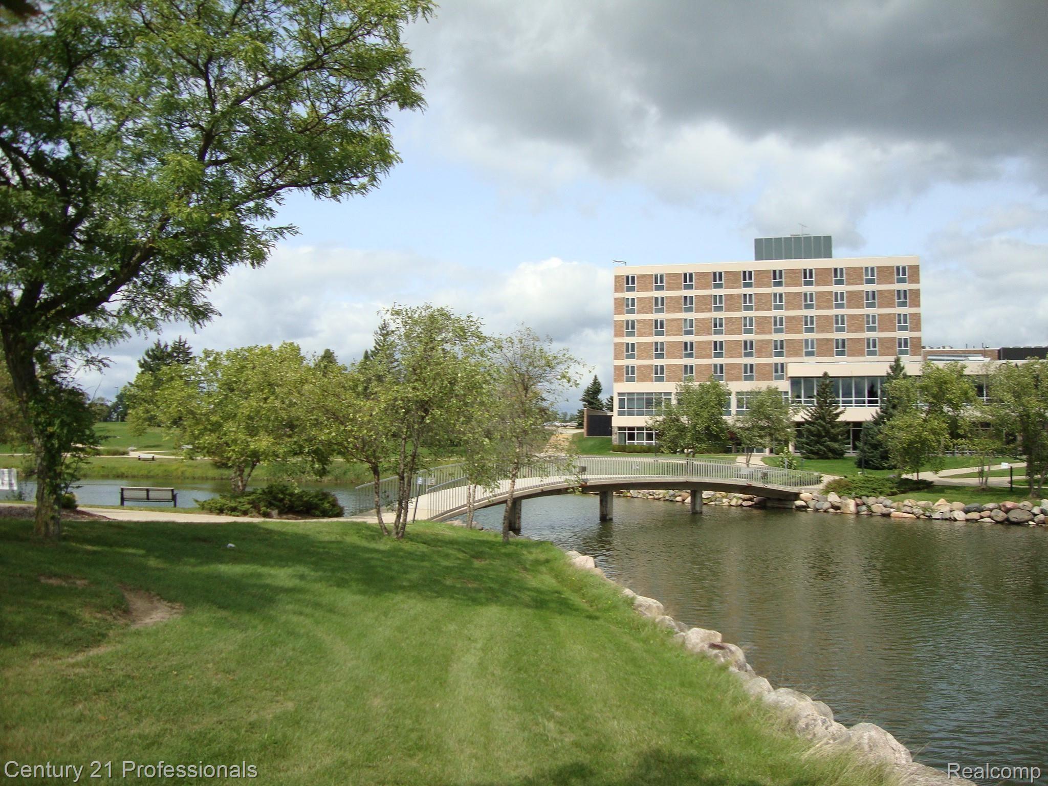 1354 North Fairview Lane Rochester, MI 48306 - Photo 67 of 70 67_Oakland University_3.JPG