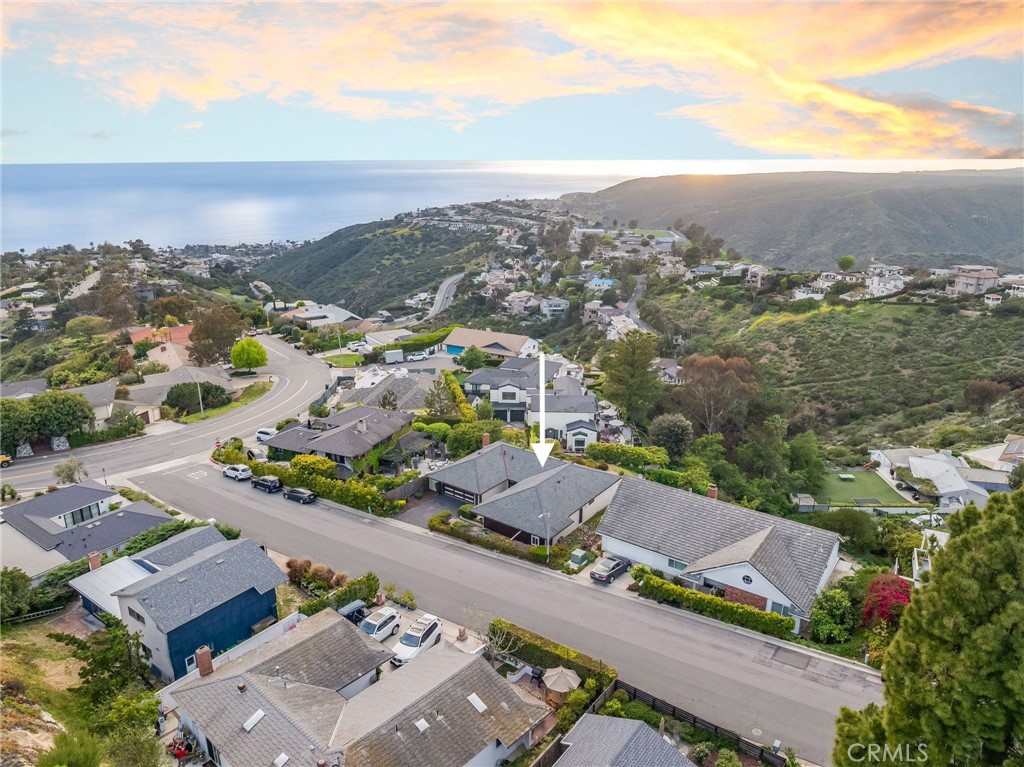3019 Cresta Way Laguna Beach, CA 92651 - Photo 1 of 24