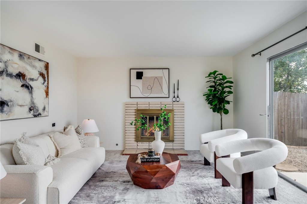 3019 Cresta Way Laguna Beach, CA 92651 - Photo 4 of 24