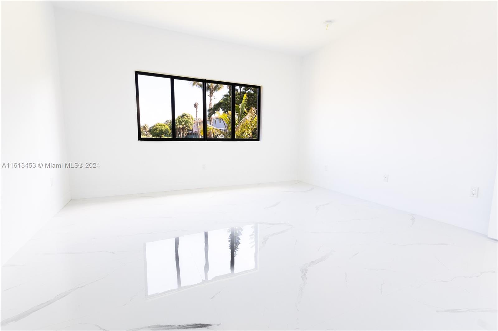 16331 Southwest 60th Terrace Miami, FL 33193 - Photo 7 of 27 Gallery Image 7