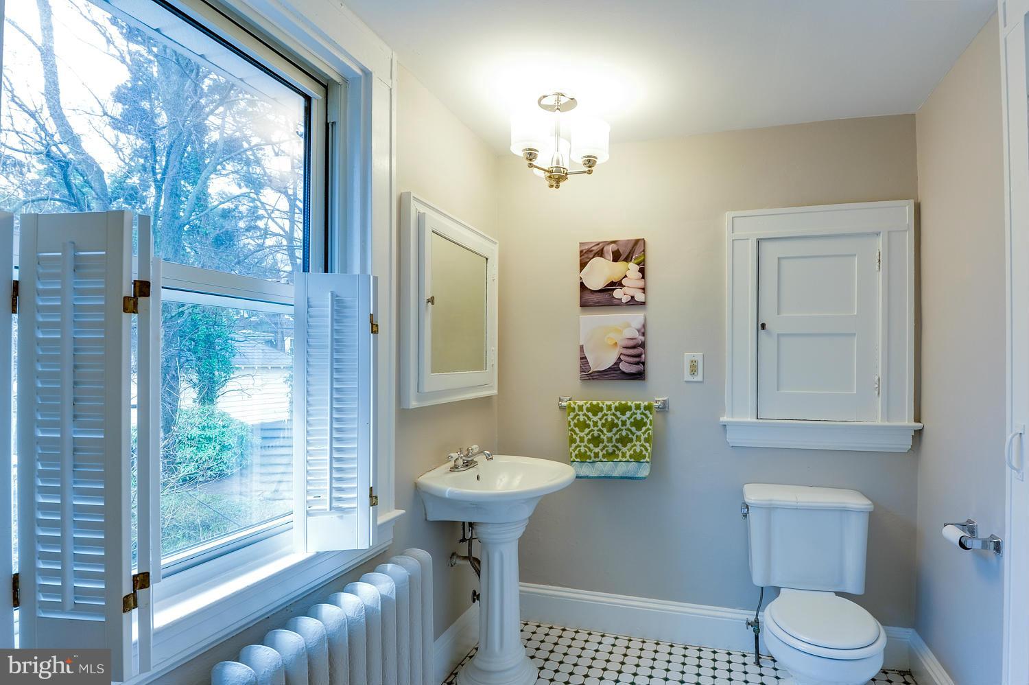 413 Hollen Road Baltimore, MD 21212 - Photo 18 of 29 Bath