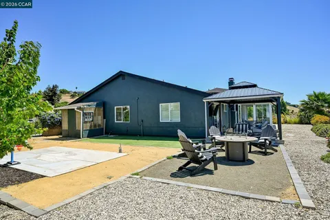 $948,500 | 274 James Court, Benicia, CA 94510